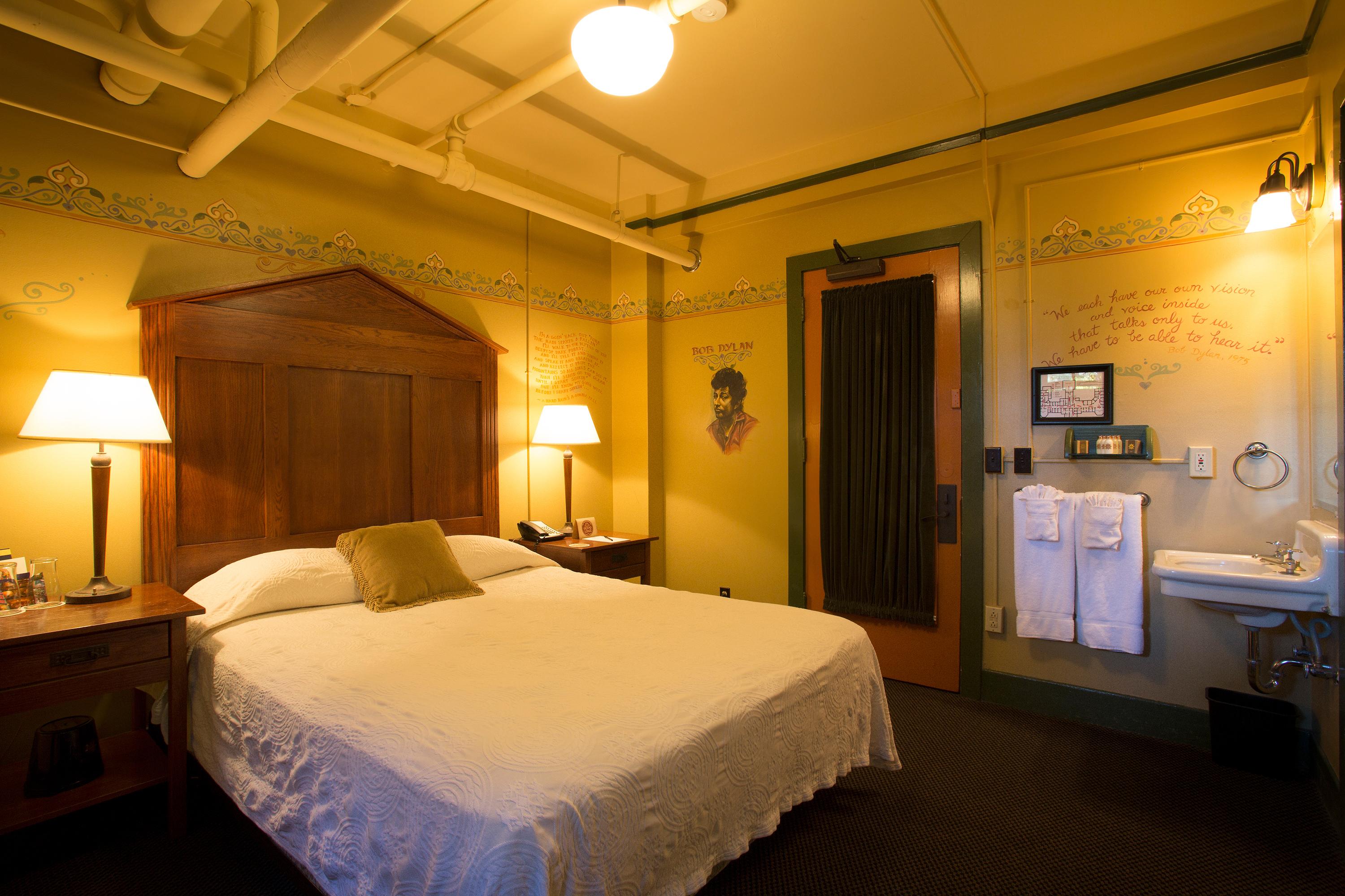 Mcmenamins Grand Lodge Forest Grove Eksteriør billede