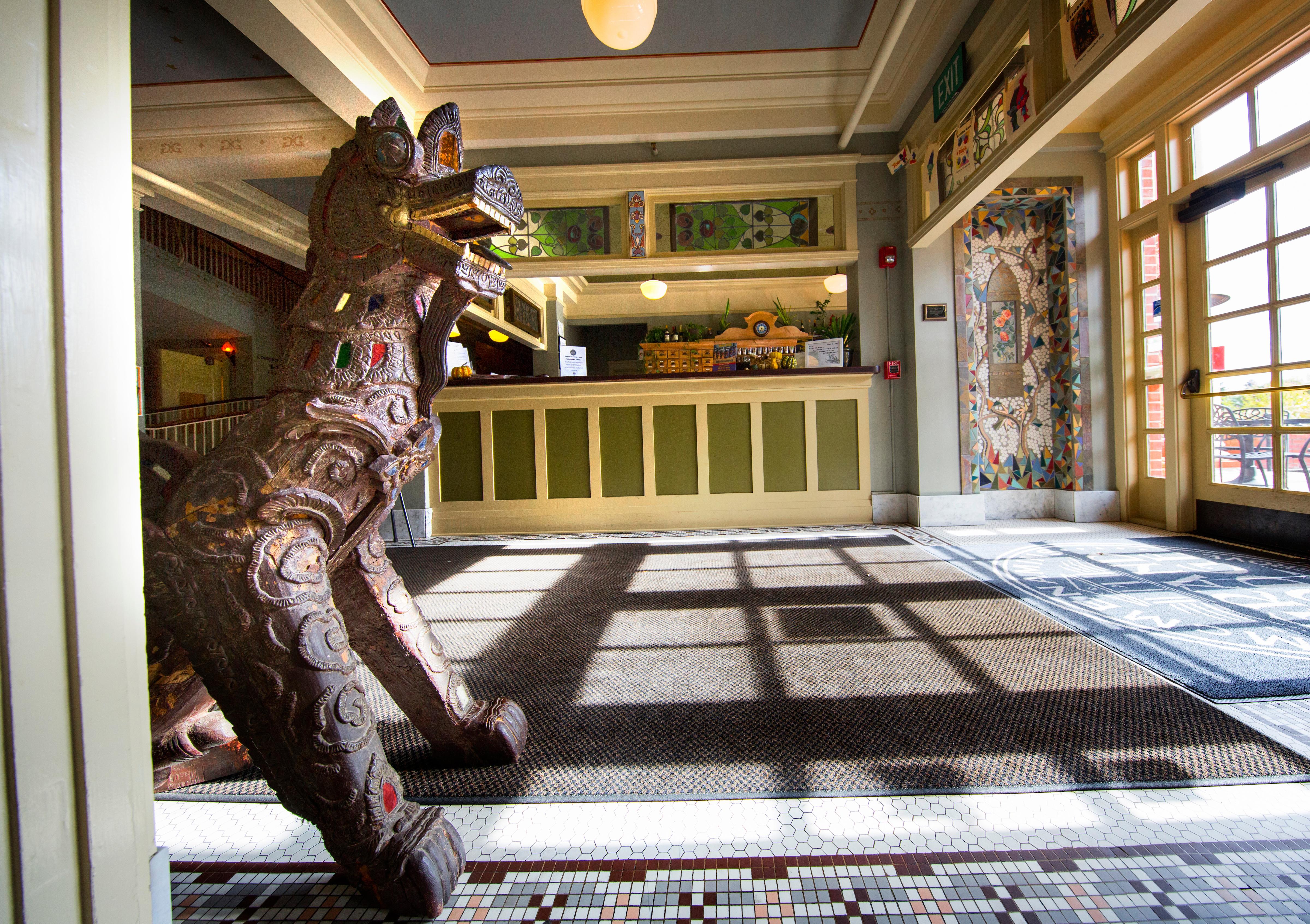 Mcmenamins Grand Lodge Forest Grove Eksteriør billede