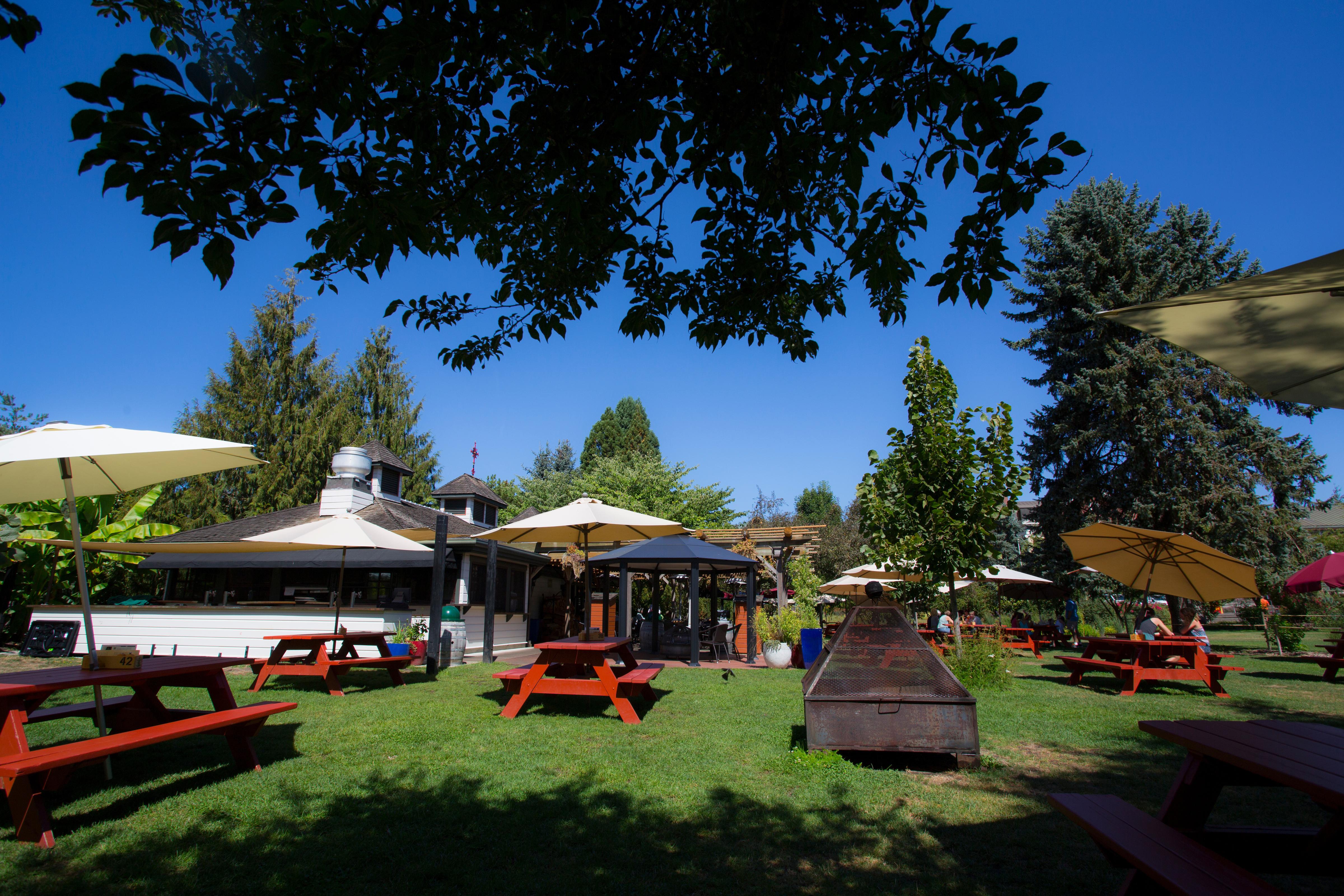 Mcmenamins Grand Lodge Forest Grove Eksteriør billede